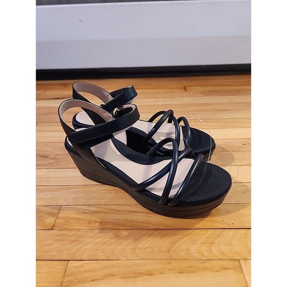 Cole Haan Women’s Grand Strappy Black Platform Wedge Sandal Size 7.5B - Picture 3 of 9
